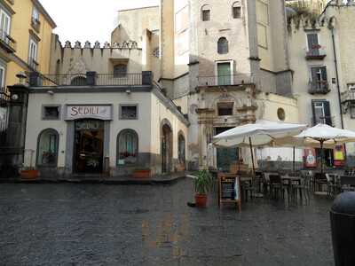 Sedili Café, Napoli