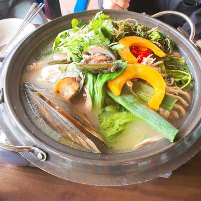 모산황제백숙 menu