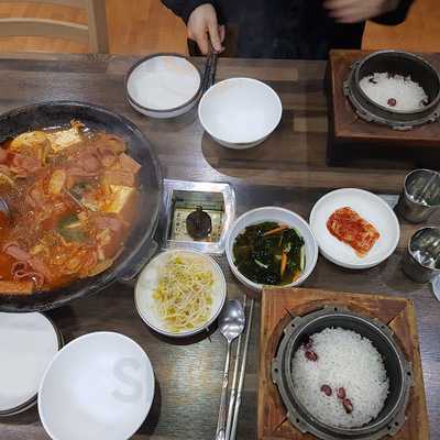 백가네부대찌게 menu