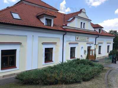 Zámecký Hotel U Rajských