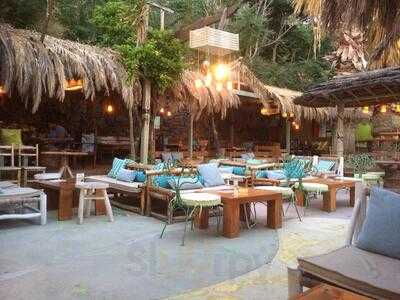 Congas Beach Bar