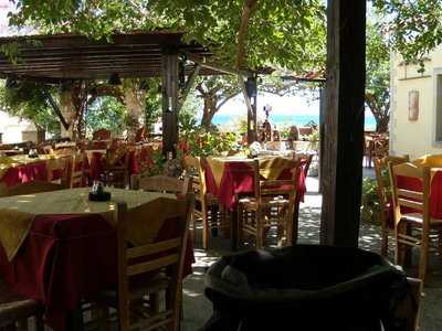 Taverna Pipinellis