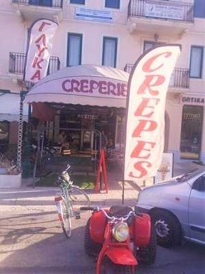 Moto Crepes By The Sea