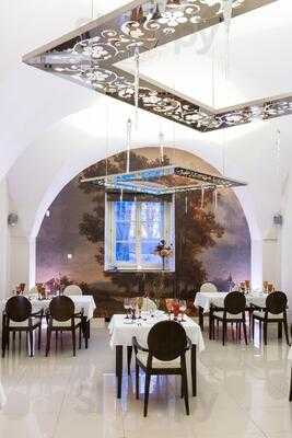 Restaurace Honoria - Chateau Herálec