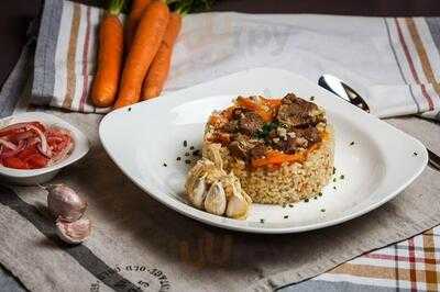 Loft N8 Restaurant And Hookah Lounge