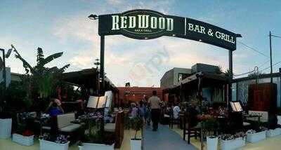 Redwood Bar & Grill