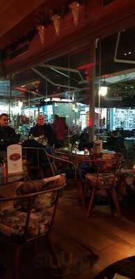 Margarita’s Lounqe Cafe