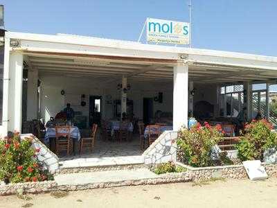 Molos Taverna