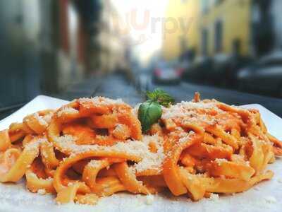 La Cucchiarella Della Nonna, Napoli