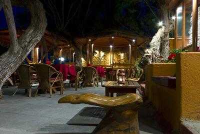 Yazz Beach Bar Restaurant