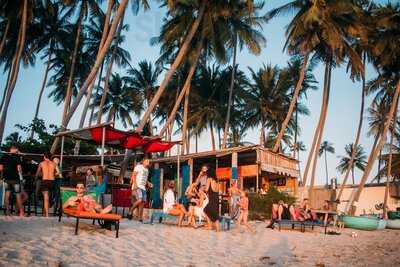 Eva Hut Beach Bar