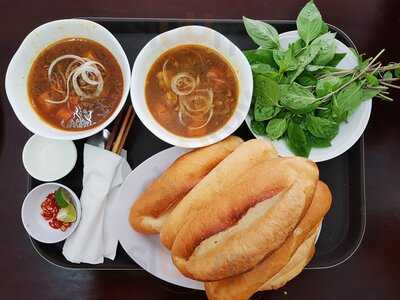 Bò Kho Bún Riêu Phượng Lan