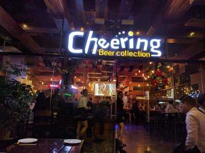 Nhà Hàng Cheering Beer Collection