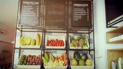 Bánh mì Uptown District