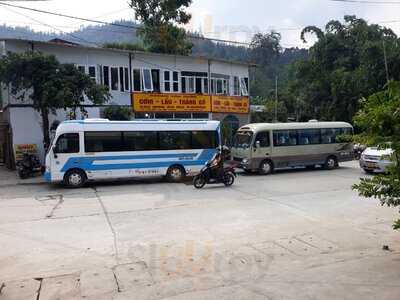 Nhà Hàng Phong Vân Quán