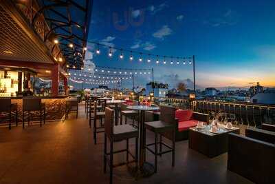 Mk Rooftop Bar & Restaurant