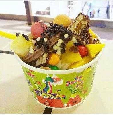 Tutti Frutti Frozen Yogurt