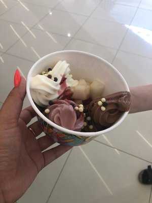 Тutti Frutti Frozen Yogurt