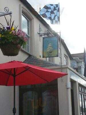 Pier House Bar, Courtmacsherry