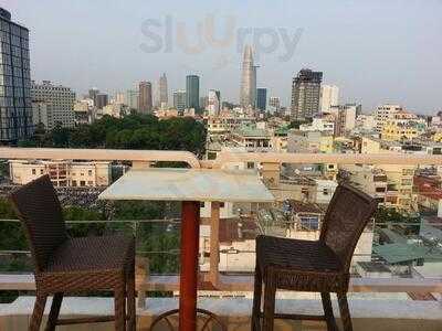 Blue Sky Restaurant/ Elios Hotel