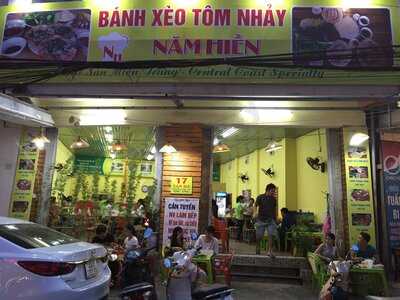 Bánh Xèo Tôm Nhảy Năm Hiền