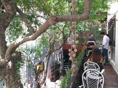 La Maison Wine Dining