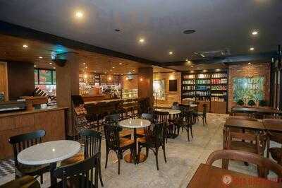 Starbucks Coffee Thao Dien