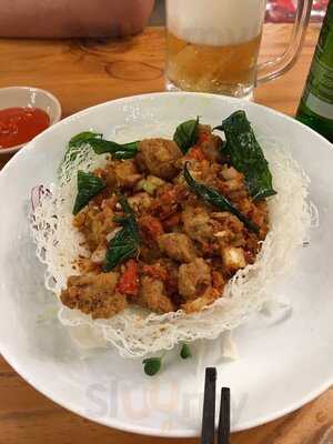 Canh Quat Seafood Restaurant