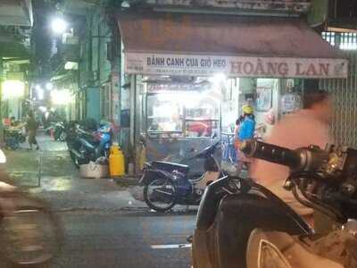 Quan Banh Canh Cua Hoang Lan