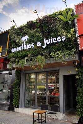 Smoothies & Juices