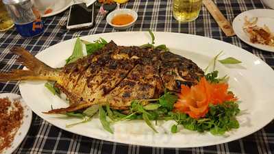 Nhà Hàng Hương Thời Gian