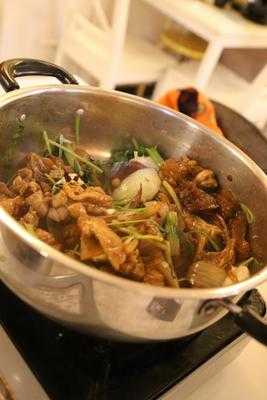 尚上下夏 - 養生雞煲火鍋 