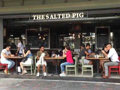 The Salted Pig (西灣河)