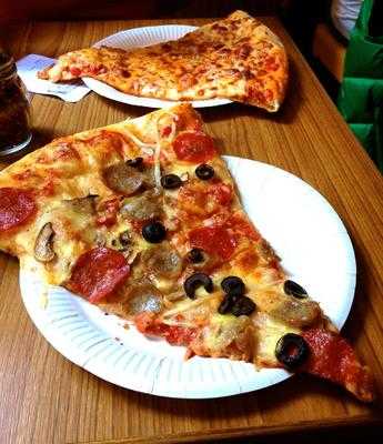 Paisano's Pizzeria & Sub Shop