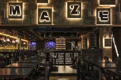 Maze Bar