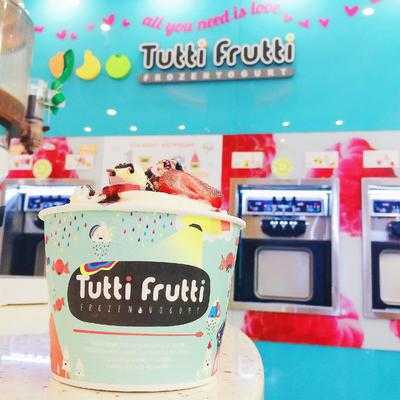 Tutti Frutti Frozen Yogurt