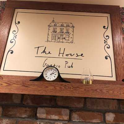 The House Gastro Pub