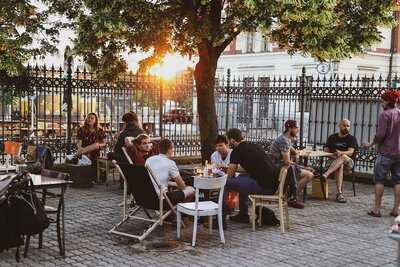 Burza #4, Praha