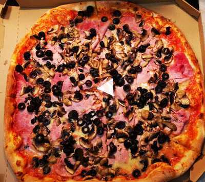 Pizza Oliva