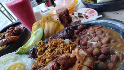 Panadería Villa Colombia