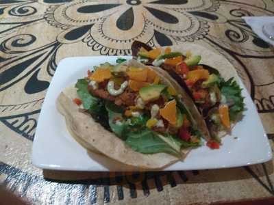 4 Puntos Cafe Bar