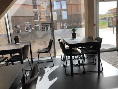 Kafe Kjøkkenbordet