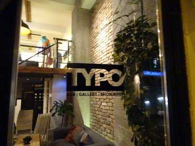 Typo Bar