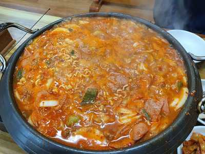 송산골부대찌개