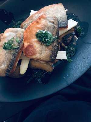 Le Vin Wine & Food