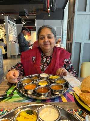 ‪Kamat Vegetarian Restaurant‬