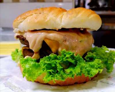 ‪hot Burger Restaurant‬