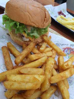 ‪hot Burger Restaurant‬