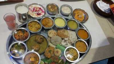 ‪rajdhani Restaurant‬
