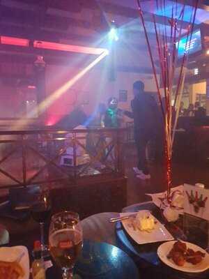 ‪Hibiki Music Lounge‬